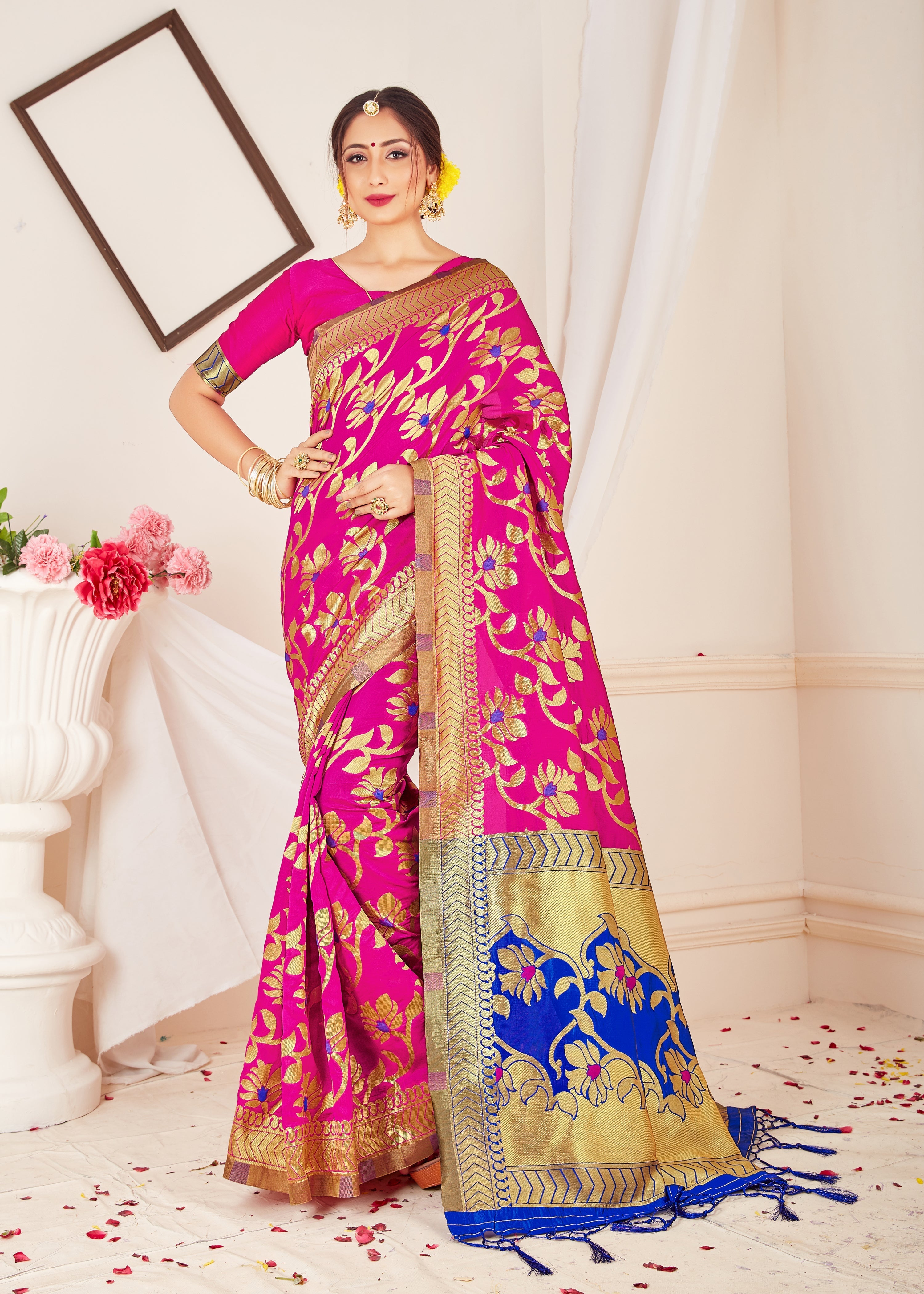 Elegant Pink Banarasi Art Silk Woven Saree 