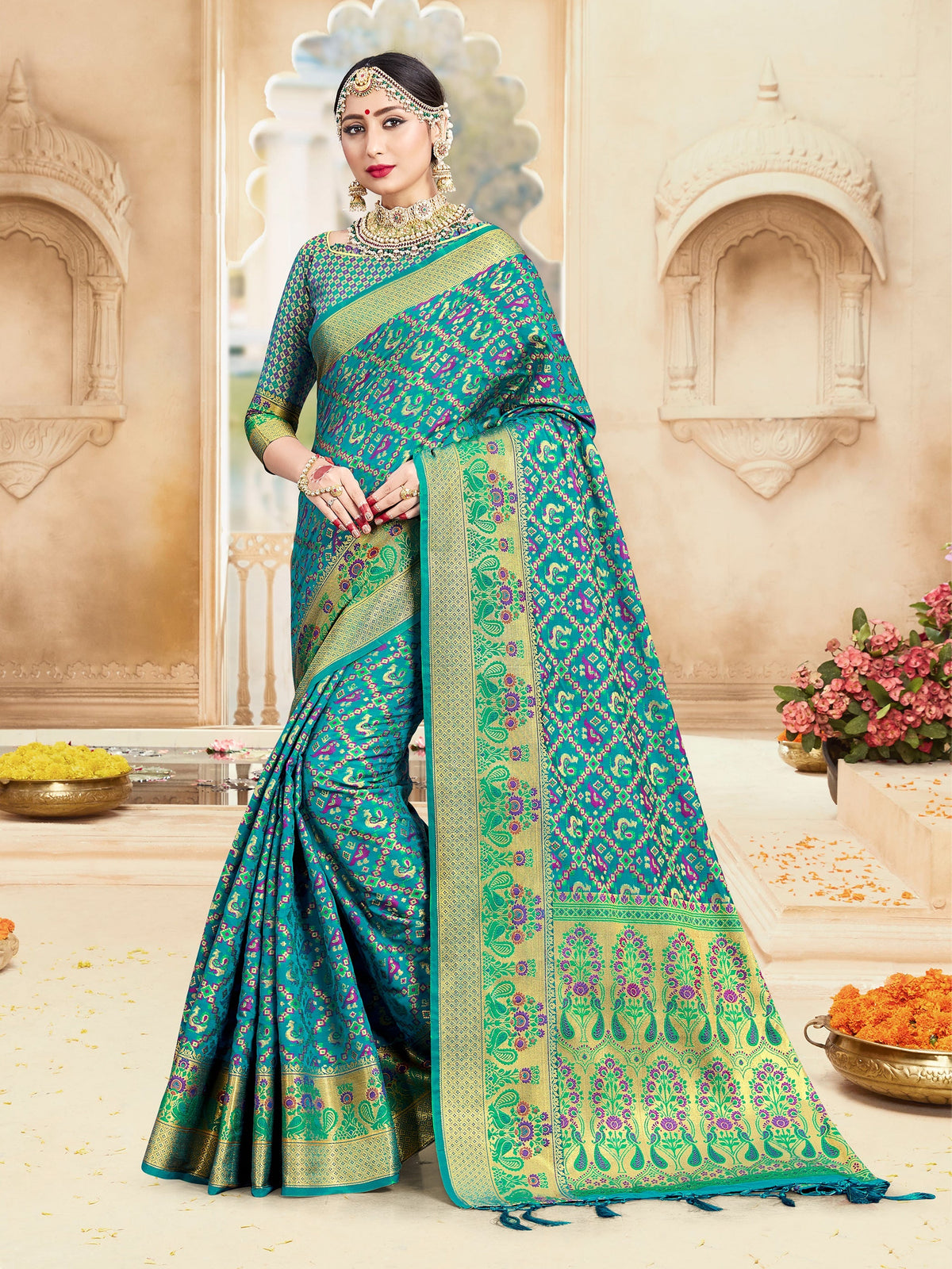 Elegant Turquoise Banarasi Art Silk Woven Saree 