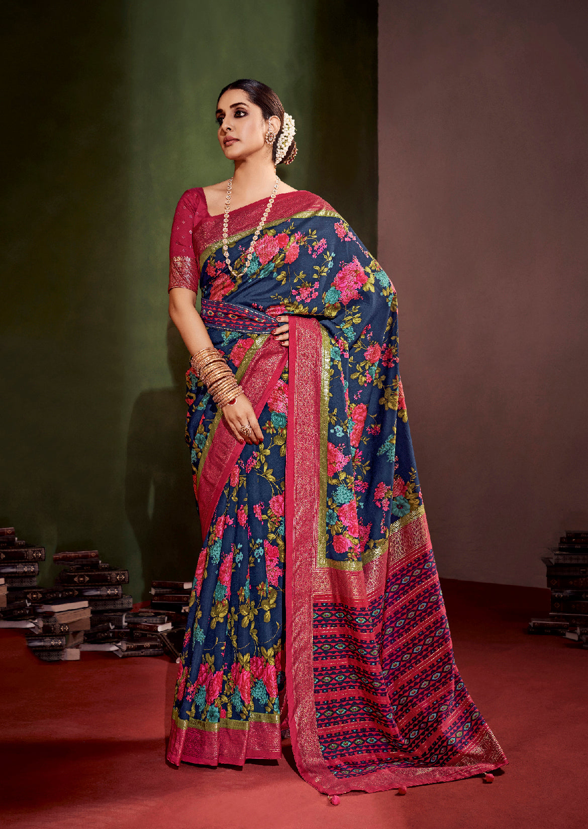  Bright Grey Cotton Silk Floral Print Saree
