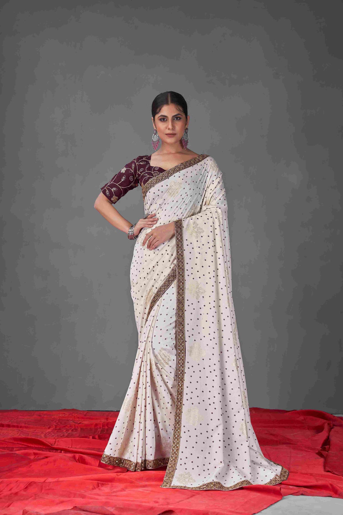 Exquisite White Tussar Silk Bandhani Saree